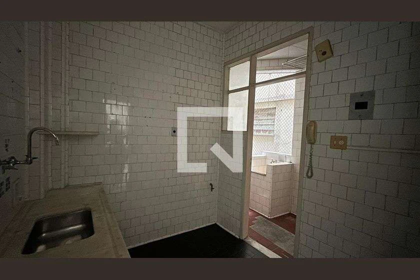 Rental apartment with 1 bedroom and 70 m² — photo 10
