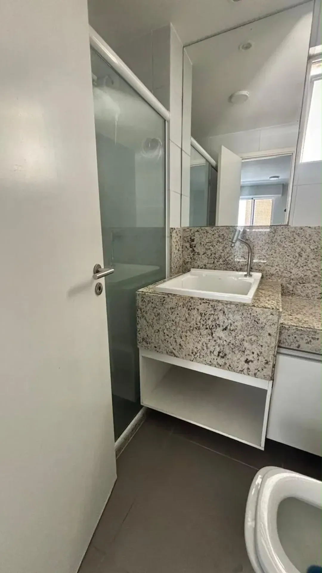 Квартира з 2 спальнями та пральною машиною — photo 29