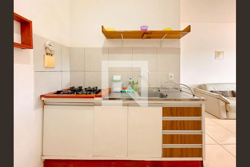 Furnished apartment, 40 m², with floor-to-ceiling windows — photo 7