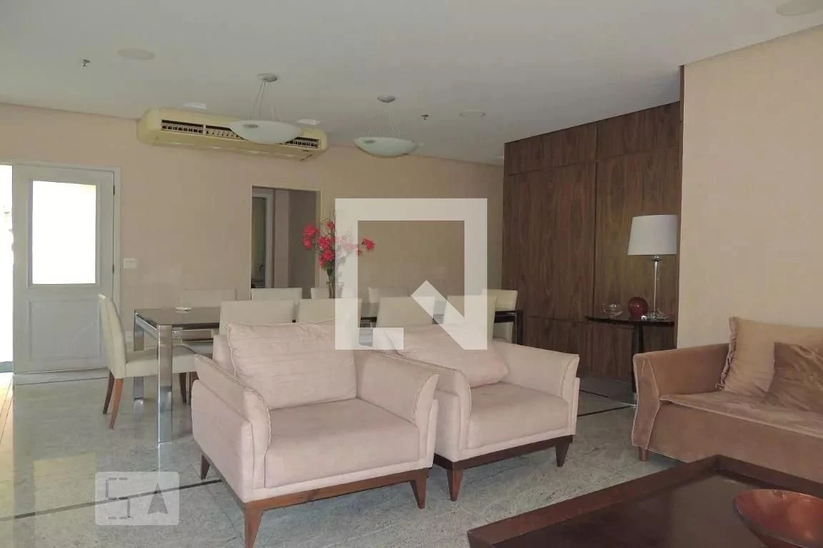 Glass-enclosed balcony in a 3-bedroom apartment, 85 m² — photo 33