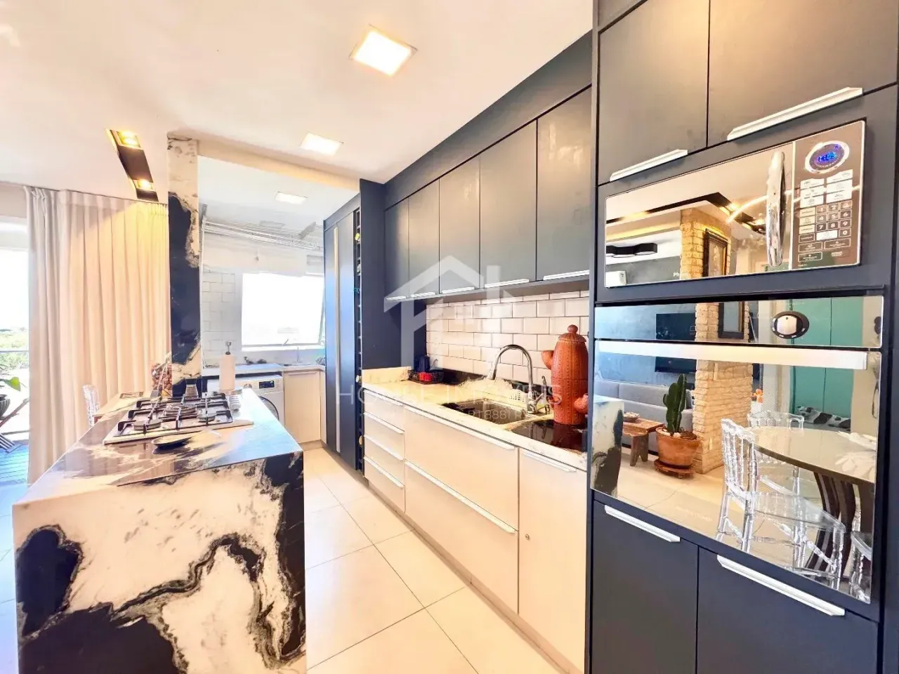 Furnished 65 m² apartment with 1 en-suite and 1 parking space — photo 4