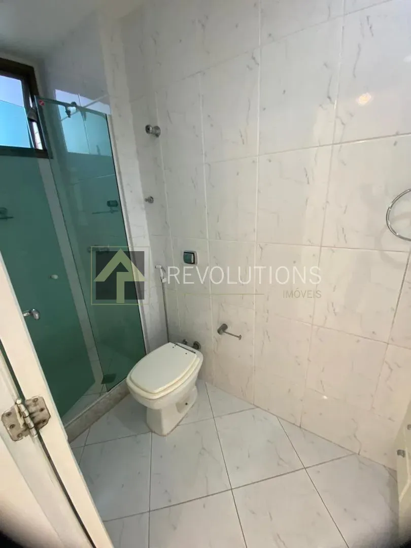 Apartamento de 3 quartos e 5 banheiros com varanda — photo 21