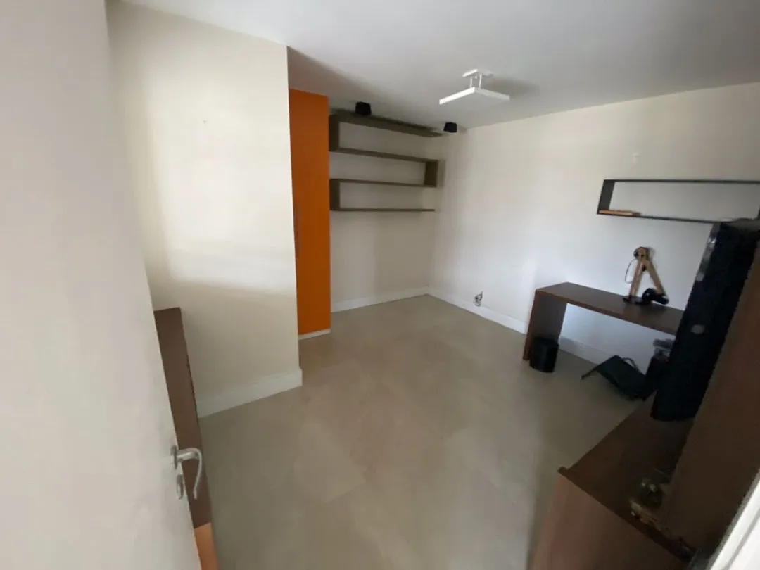 Apartamento mobiliado com 4 dormitórios e varanda — photo 22
