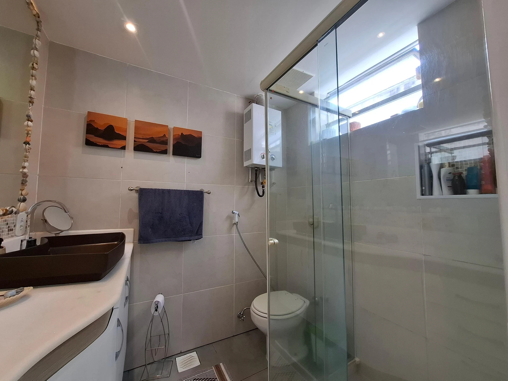 Furnished apartment, 100 m², with floor-to-ceiling windows — photo 27