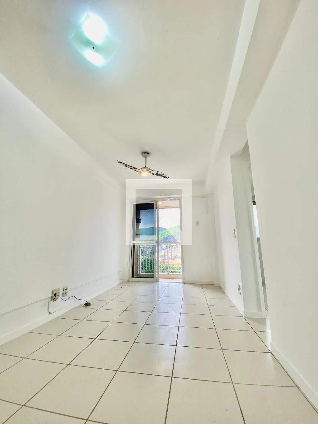 Apartamento de 2 quartos em condomínio com piscina — photo 5