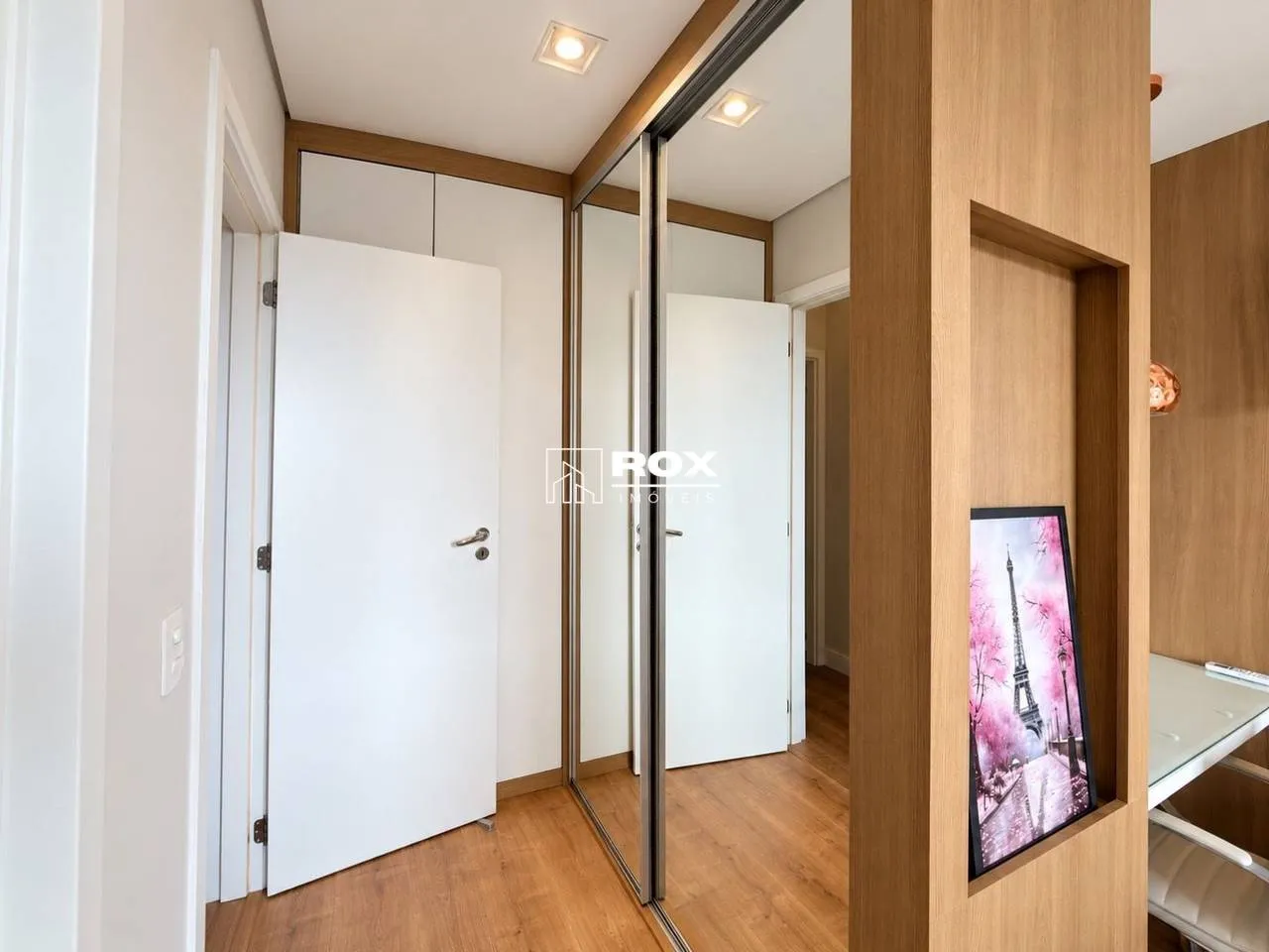 Floor-to-ceiling windows in a 3-bedroom apartment, 150 m² — photo 20
