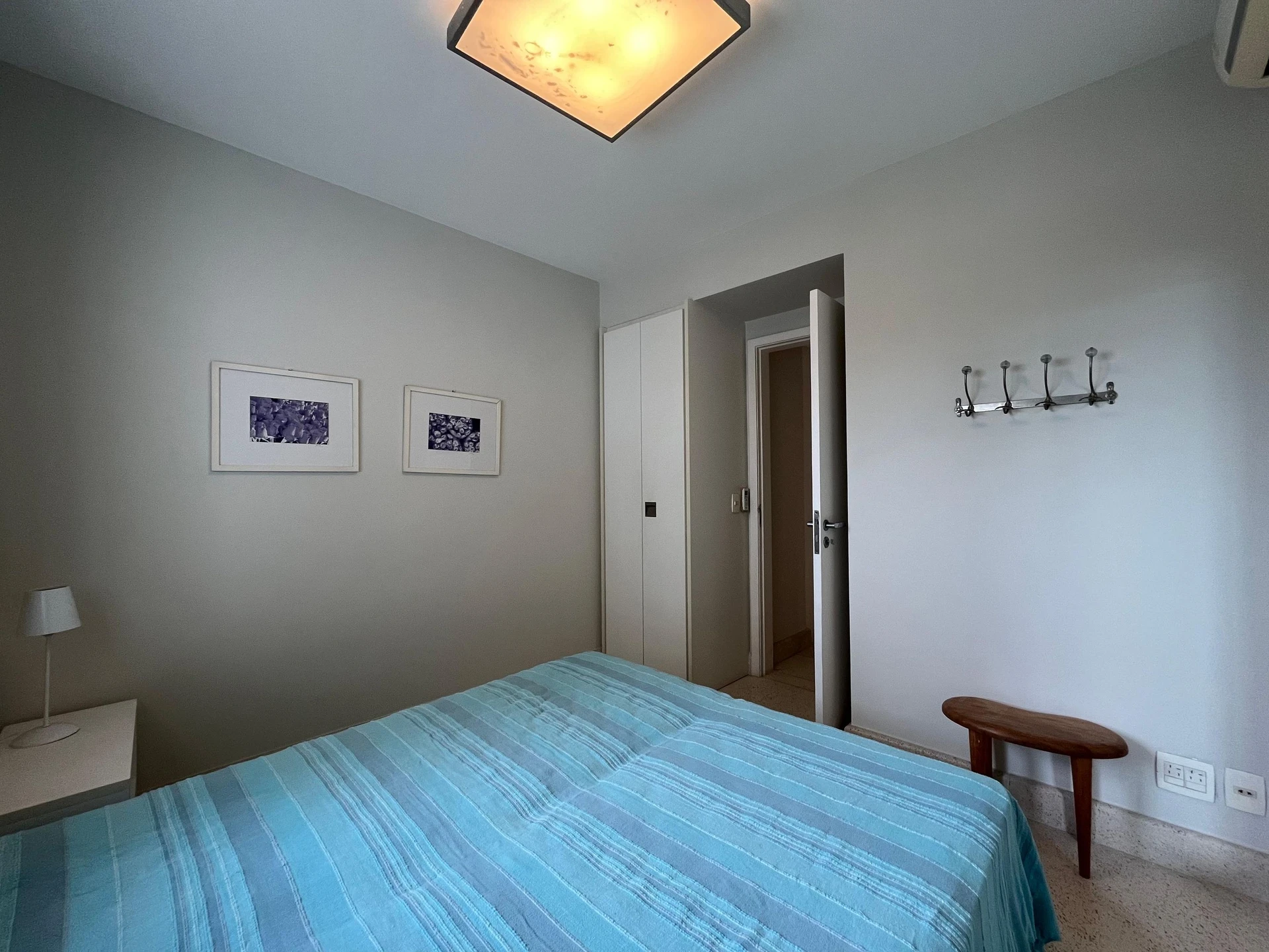 4-bedroom apartment with a water view — photo 24
