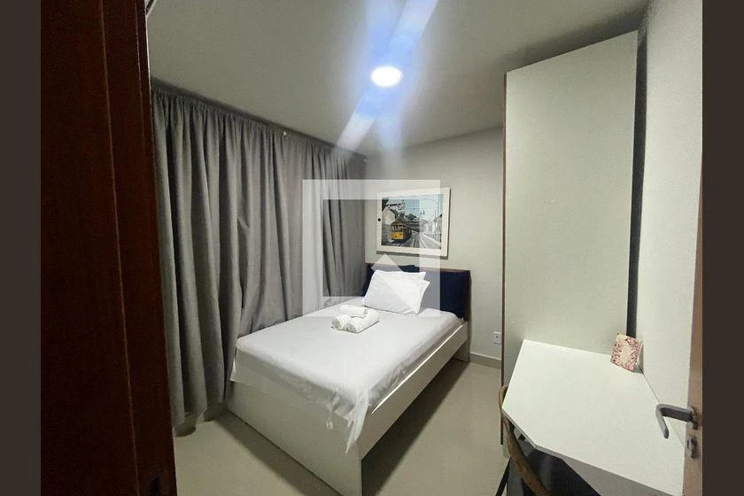 Apartamento amueblado de 2 dormitorios con cocina abierta — photo 8