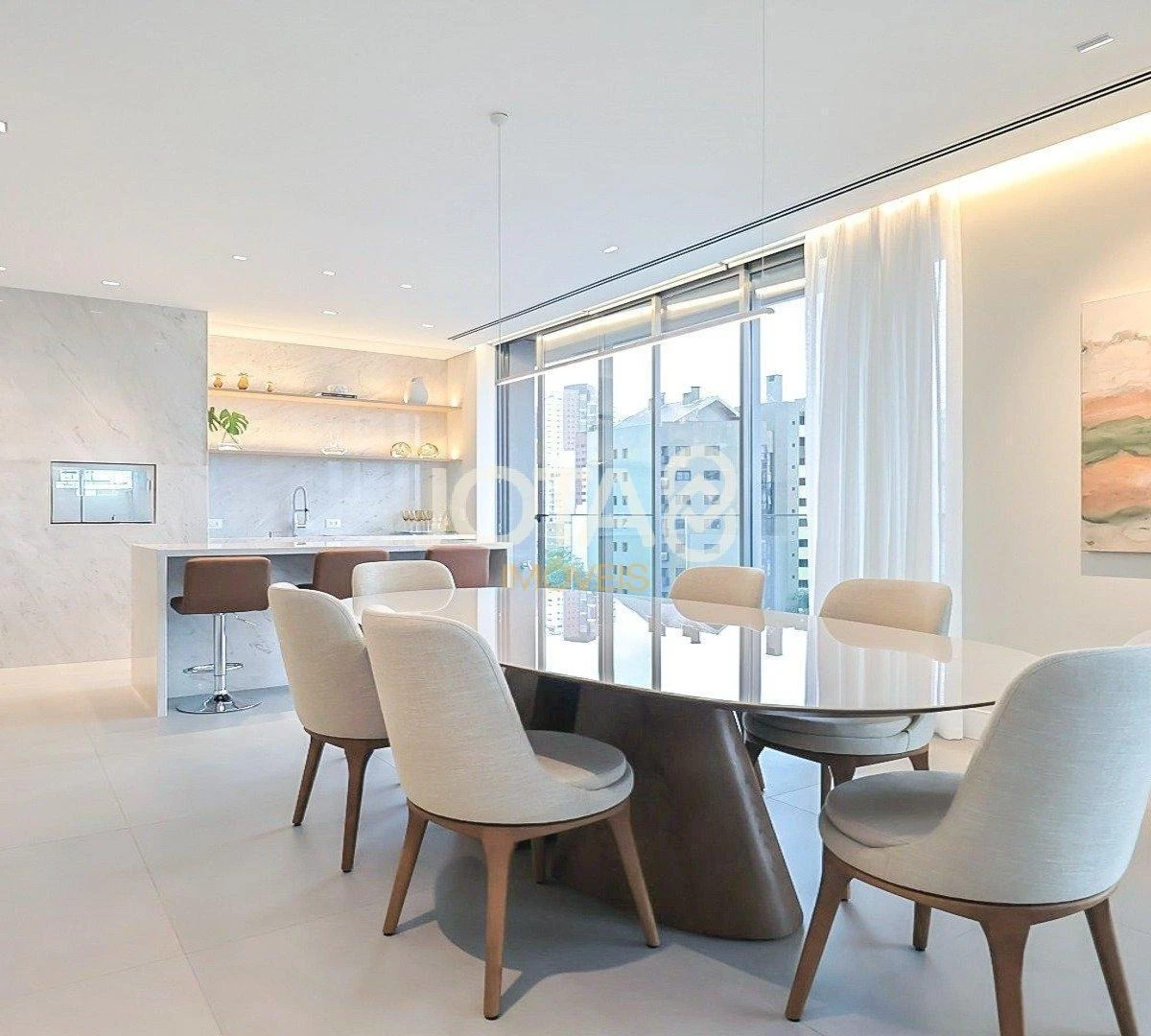Furnished 195 m² apartment with 2 en-suite bedrooms — photo 14