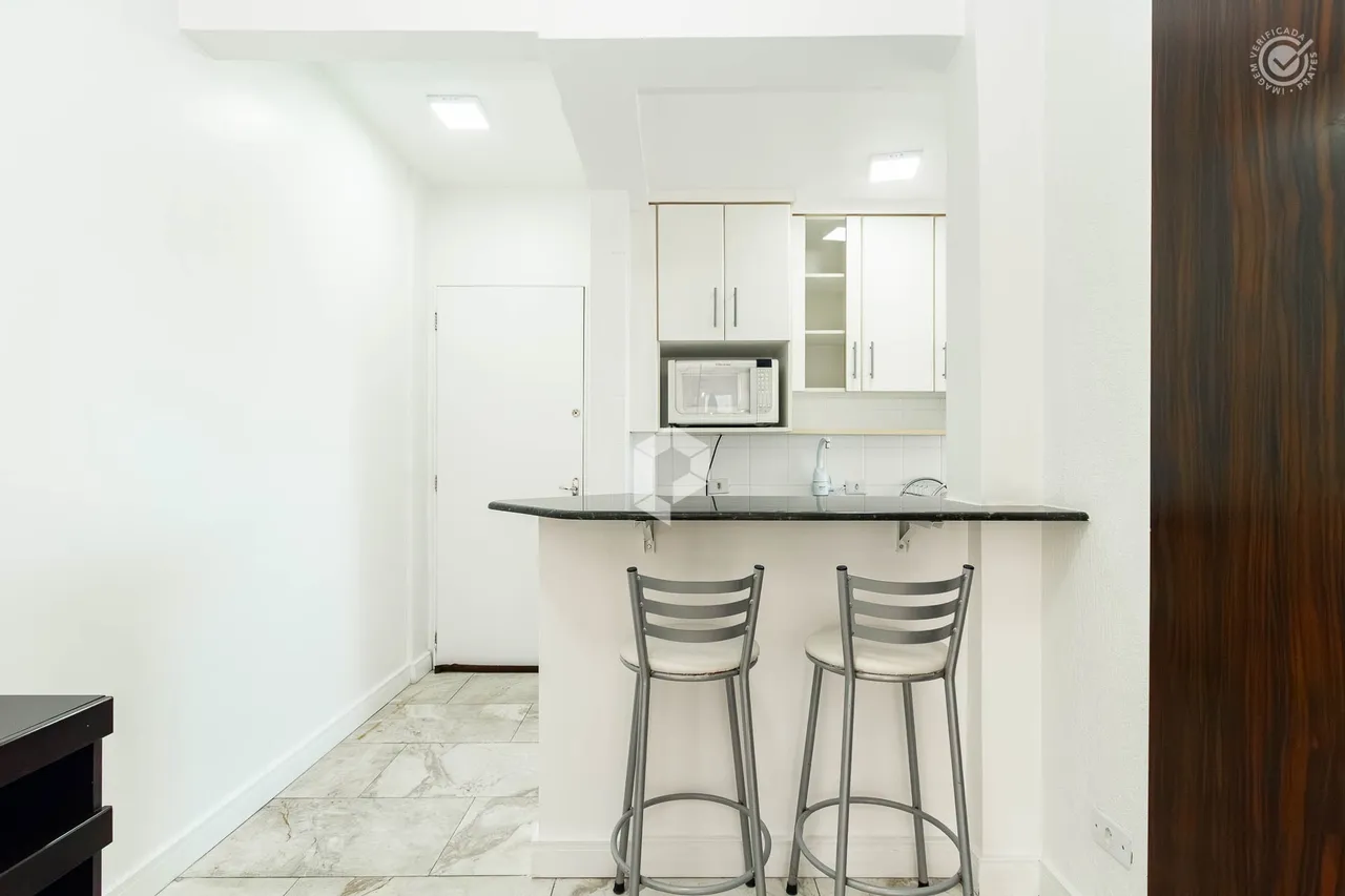 2-bedroom apartment with a private BBQ area — photo 6