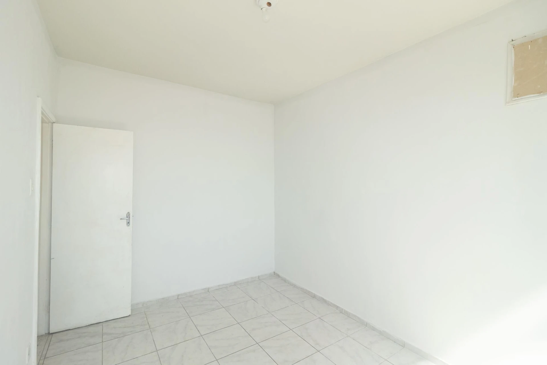 Apartment with 2 bedrooms, 1 bathroom and 1 parking spot — photo 35