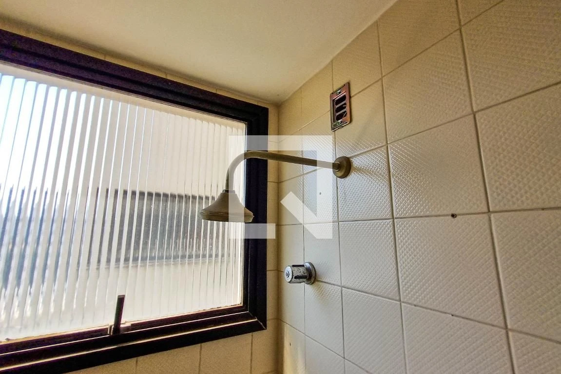 Home office in a 5-bedroom apartment, 127 m² — photo 9