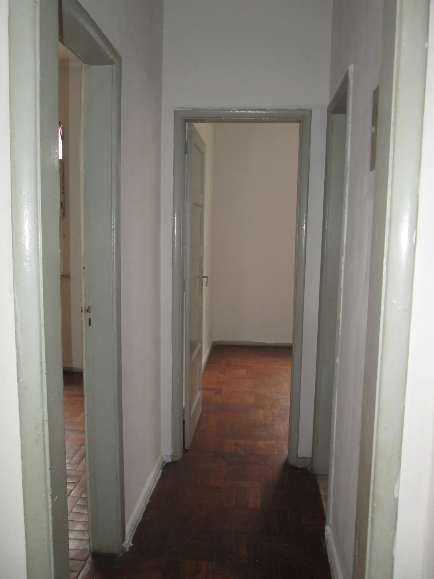 Apartment, 74 m², with wood or laminate floors — photo 13