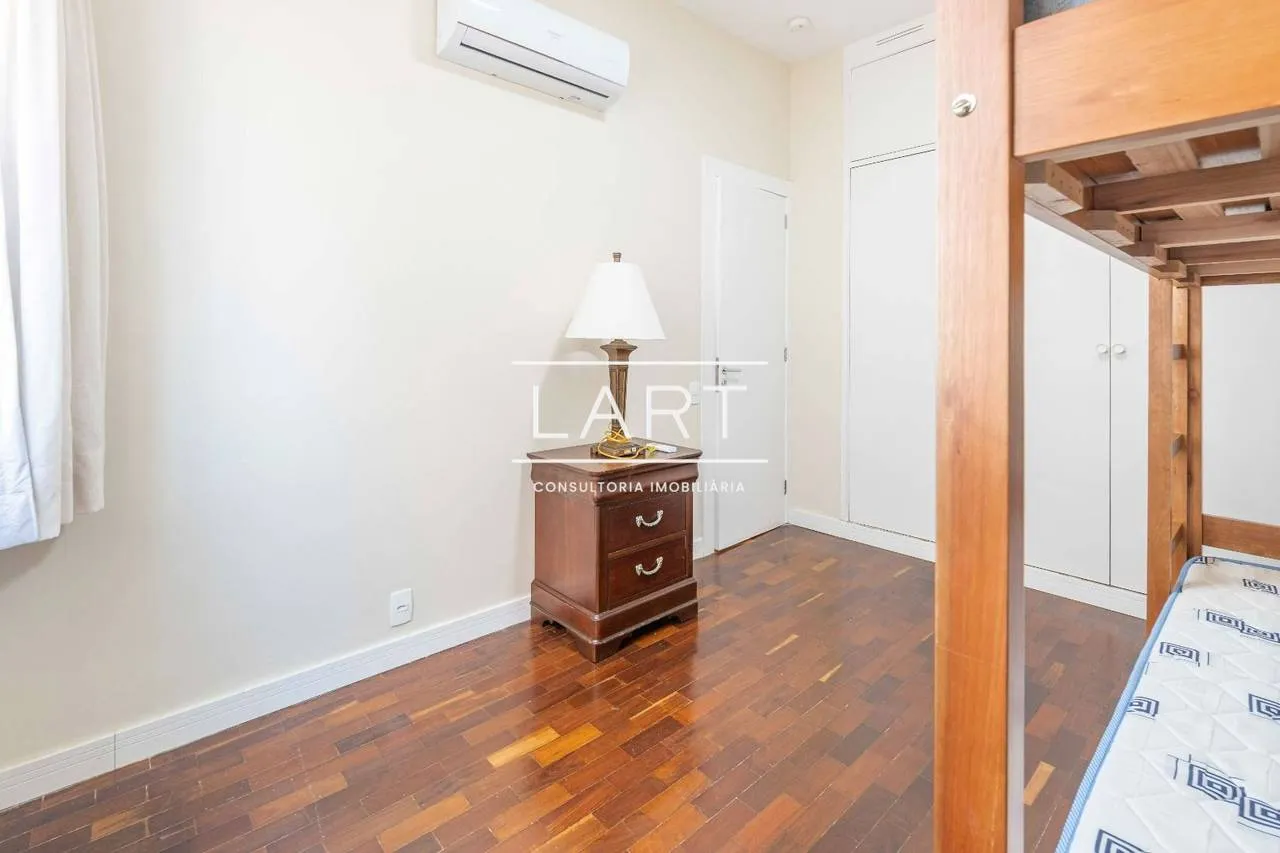 Unfurnished 4-bedroom apartment with 4 bathrooms — photo 20