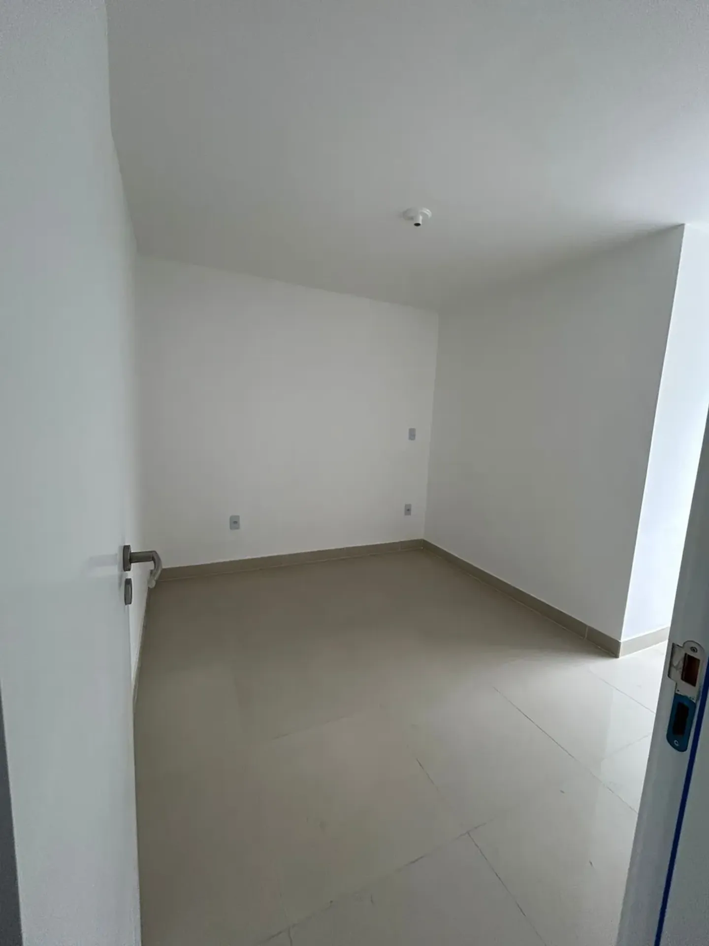 Apartamento de 3 quartos com cozinha americana e 63 m² — photo 10