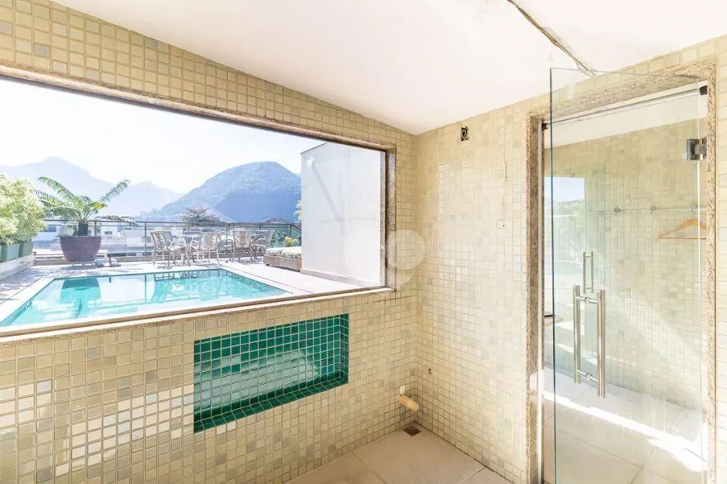 Furnished 574 m² apartment with 4 en-suite bedrooms — photo 45