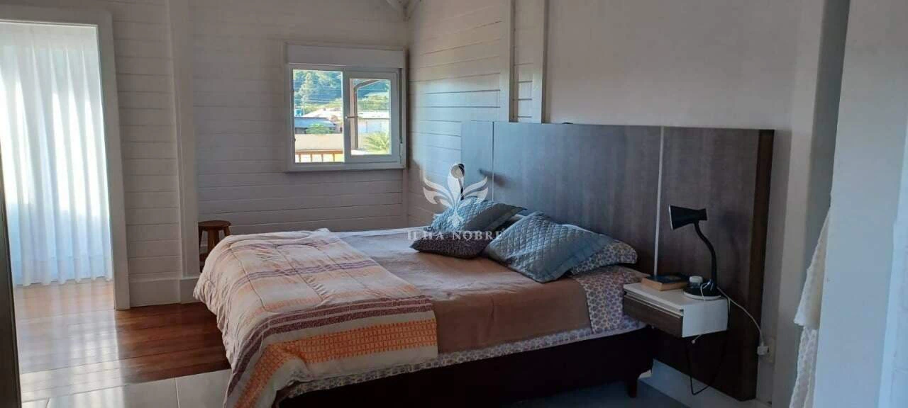 House, 209 m², with a mountain view — photo 14