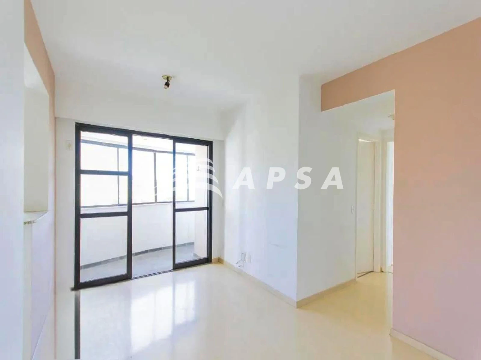 Unfurnished 2-bedroom apartment with a private BBQ — photo 7