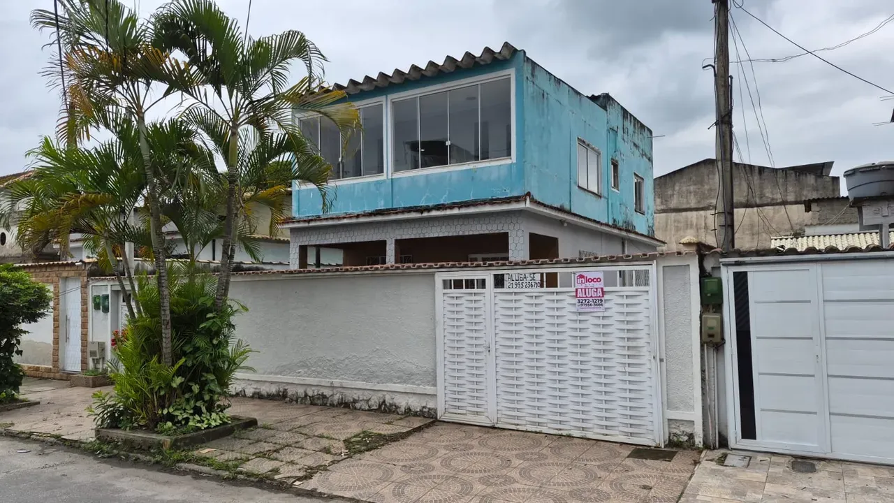 Linear street-facing house with 2 bedrooms and a backyard — photo 9
