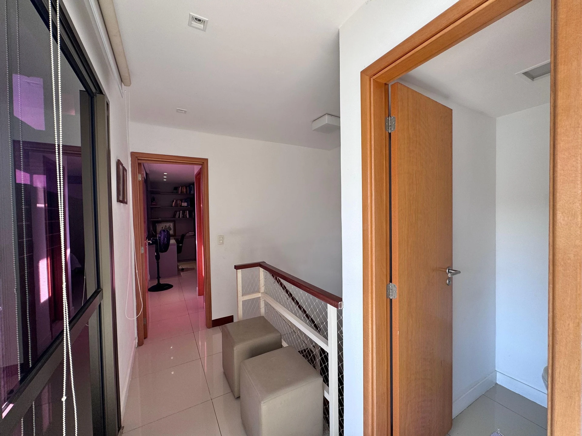 4-bedroom apartment with a glass-enclosed balcony — photo 94