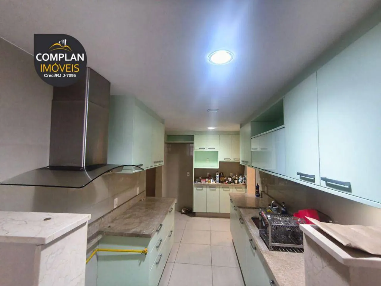 Apartment with 3 bedrooms and a closed kitchen — photo 2