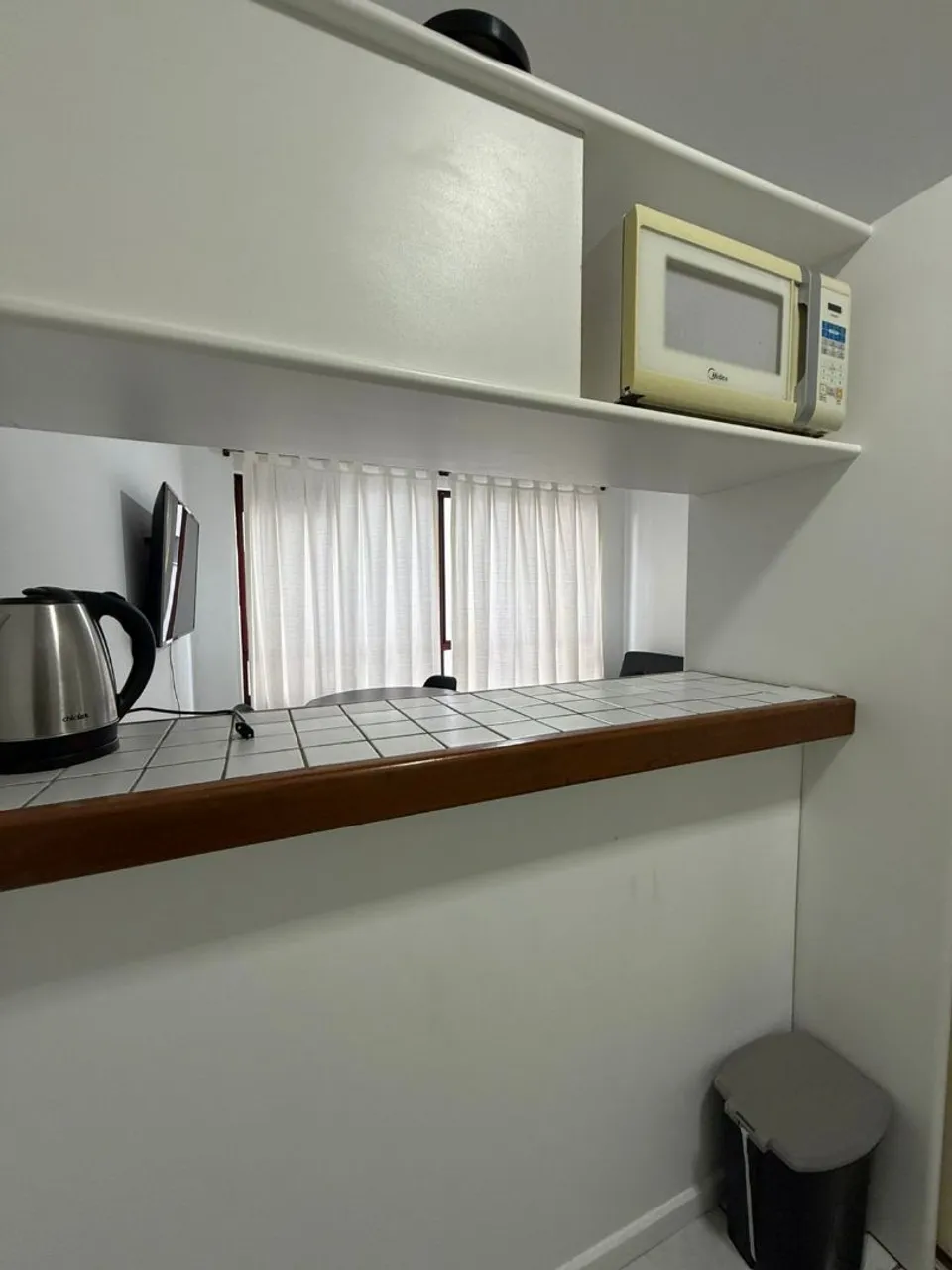 Furnished 1-bedroom apartment with an open-plan kitchen — photo 14