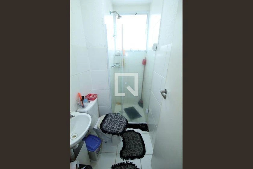 2-bedroom apartment in a building with a gym — photo 5