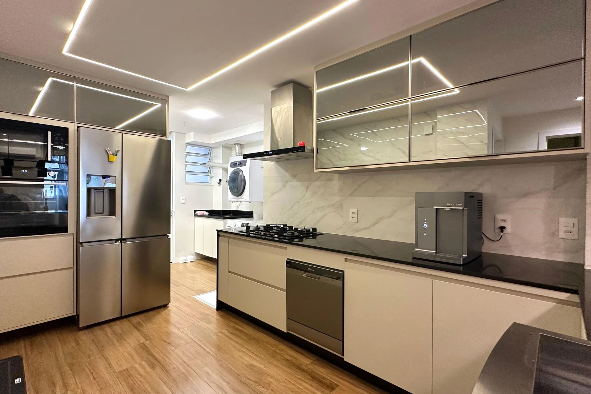 Washing machine in a 3-bedroom apartment, 110 m² — photo 14