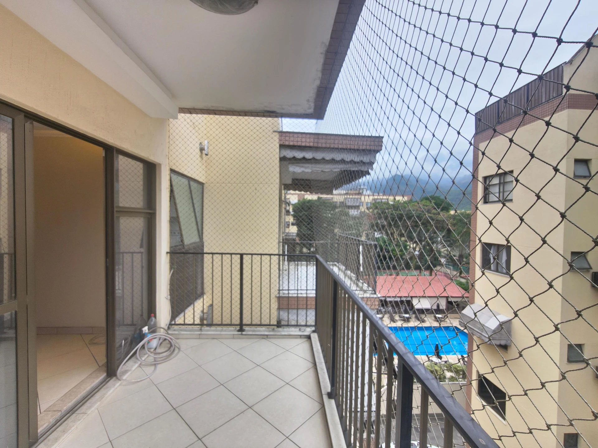 Балкон з грилем та 2 спальні: квартира 129 м² — photo 27