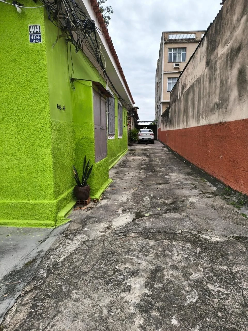 Casa de 4 dormitorios con cocina independiente y 2 baños — photo 24