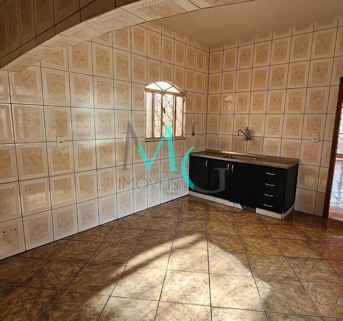 Two-bedroom house with balcony and 1 bathroom — photo 9