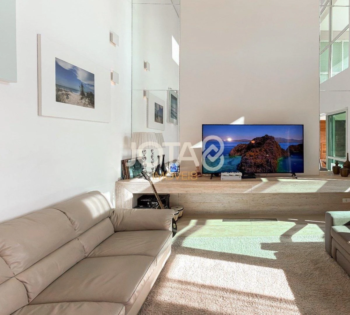 Furnished 4-bedroom apartment with open-plan kitchen — photo 39