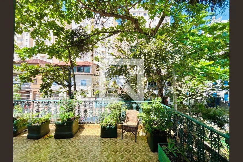 4-bedroom house with a mountain view in Rio de Janeiro — photo 25