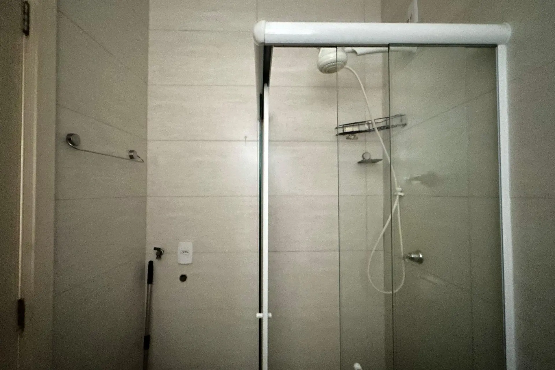 Мебльована квартира з 1 спальнею та 1 ванною — photo 16