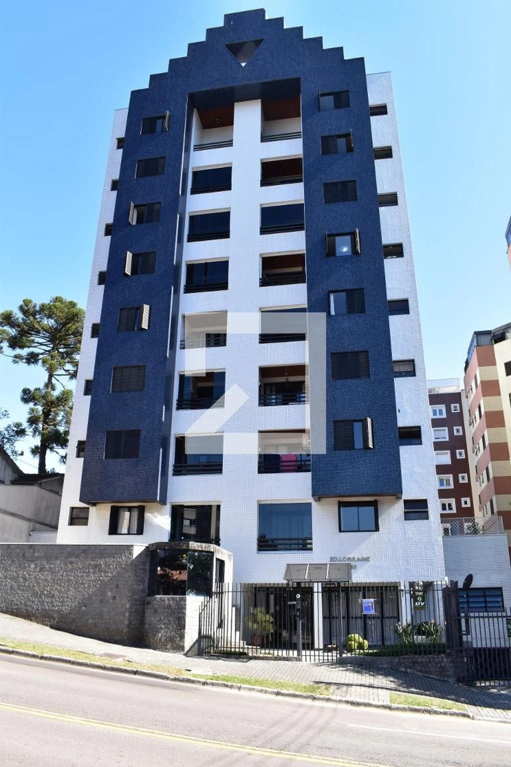 3-bedroom apartment with a washing machine in Curitiba — photo 6