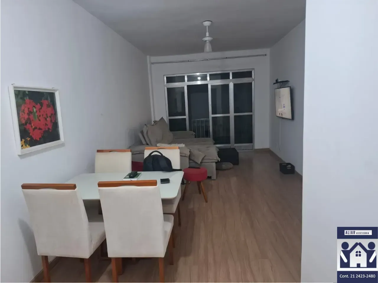 Apartment on the 6th floor with a glass-enclosed balcony — photo 12
