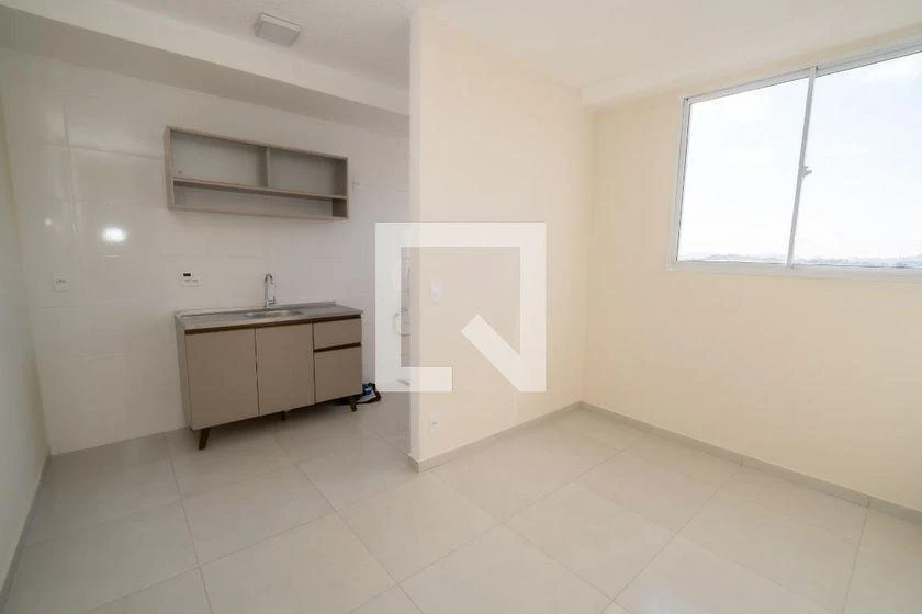 2-bedroom apartment in a building with a gym — photo 18