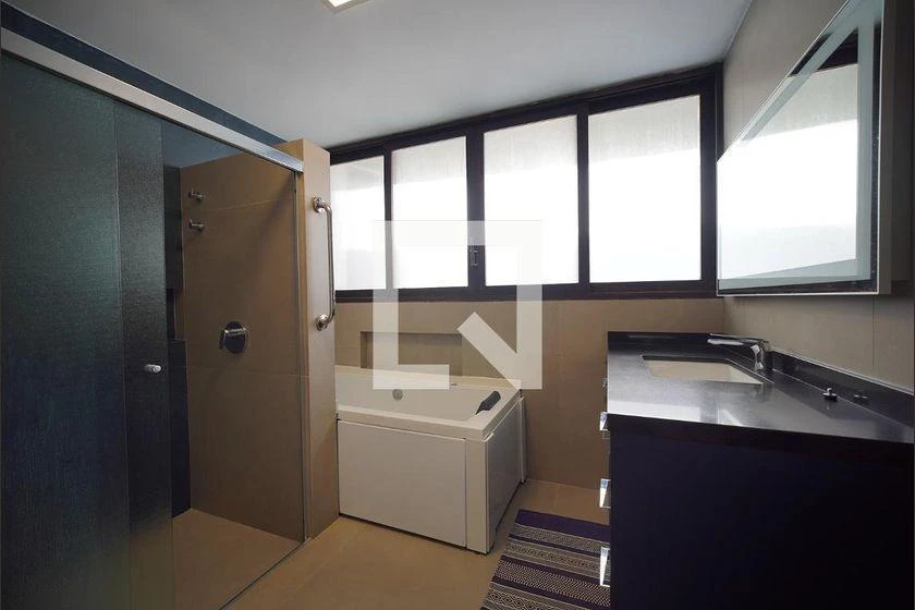 Furnished 4-bedroom house with 300 m² and 2 suites — photo 37