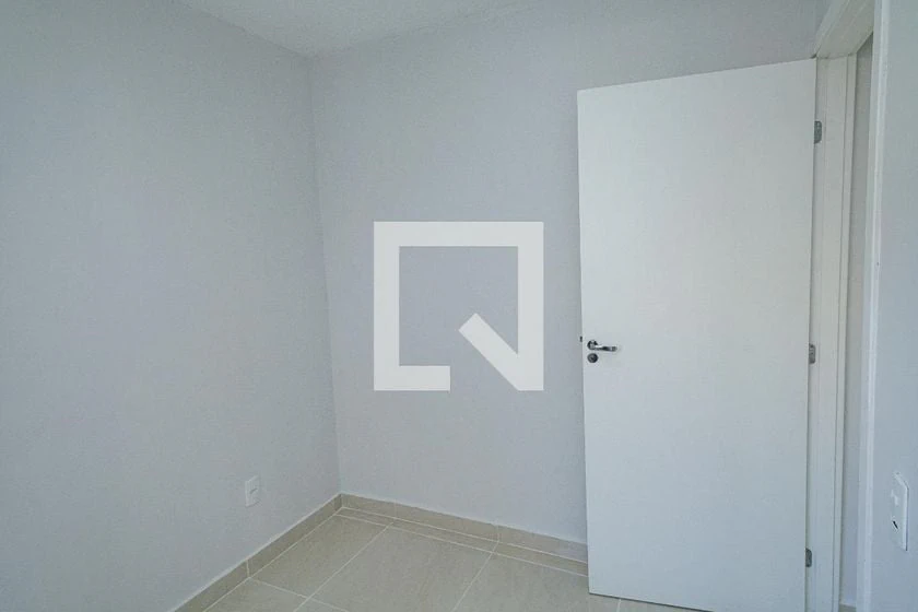 2-bedroom apartment with fitted kitchen cabinets — photo 21
