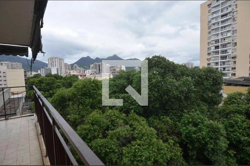 Mountain view in a 3-bedroom apartment, 98 m² — photo 34