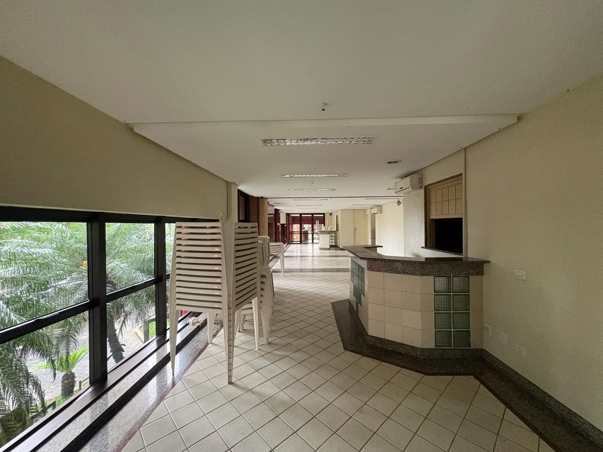 2-bedroom apartment with a glass-enclosed balcony — photo 22