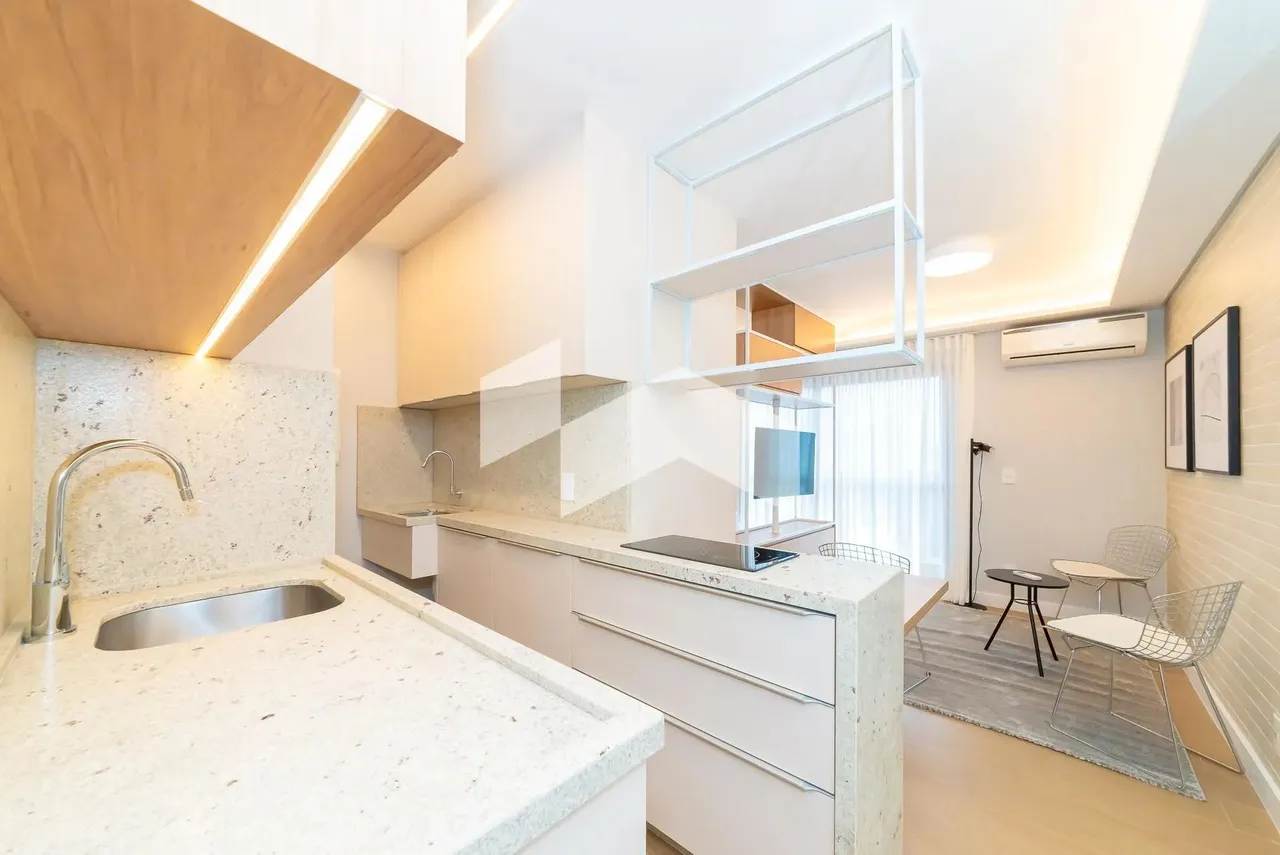 1-bedroom apartment with open-plan kitchen and 34 m² — photo 9
