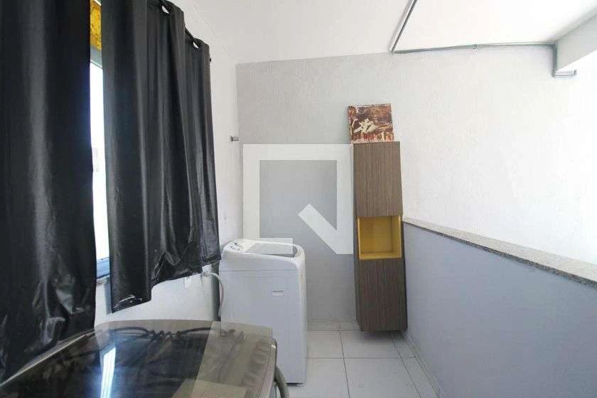 Furnished 40 m² studio with 1 bedroom and 1 bathroom — photo 17