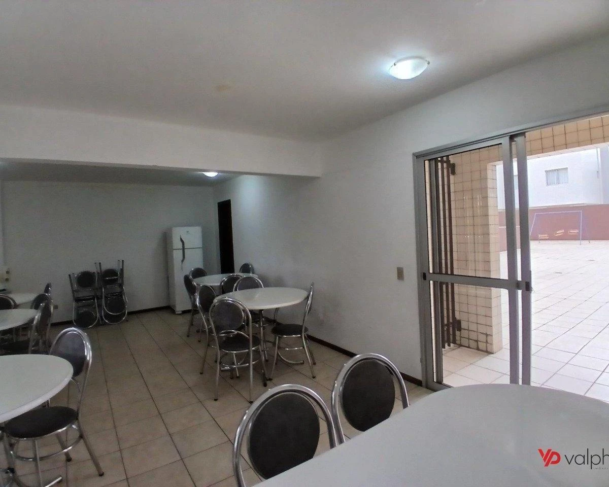 2-bedroom apartment with a washing machine — photo 36