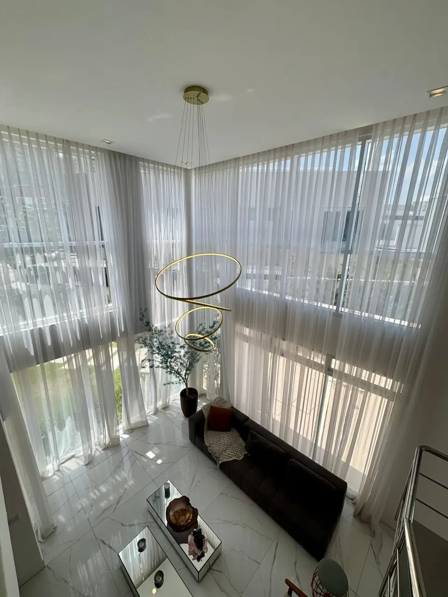 Furnished house with 4 bedrooms and 500 m² and 5 parking — photo 17
