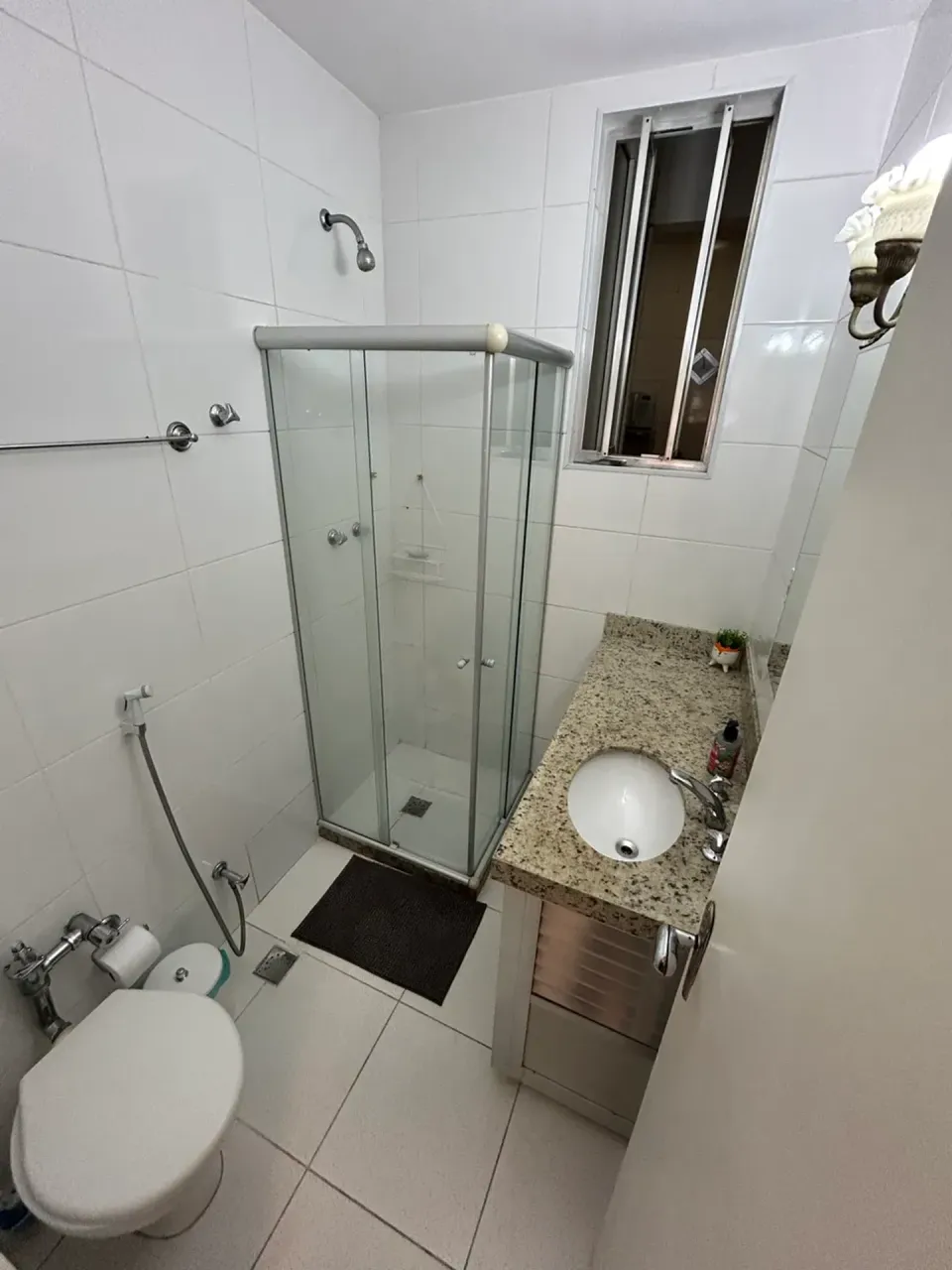 Furnished 1-bedroom apartment with 1 bathroom — photo 12