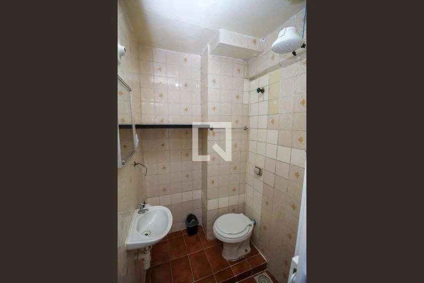 Unfurnished studio with a kitchenette and 1 bedroom — photo 21
