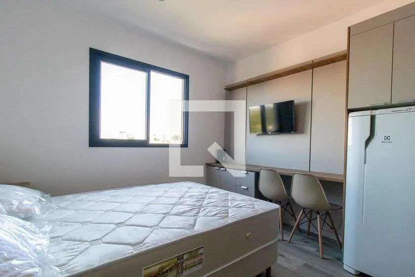 Furnished studio with 1 bedroom and 1 parking space — photo 7