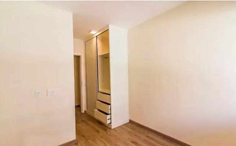 Apartment with 3 bedrooms, balcony and 2 parking spots — photo 35
