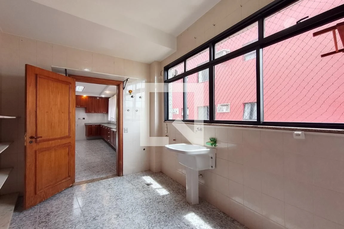 4-bedroom apartment with a water view in Rio de Janeiro — photo 71